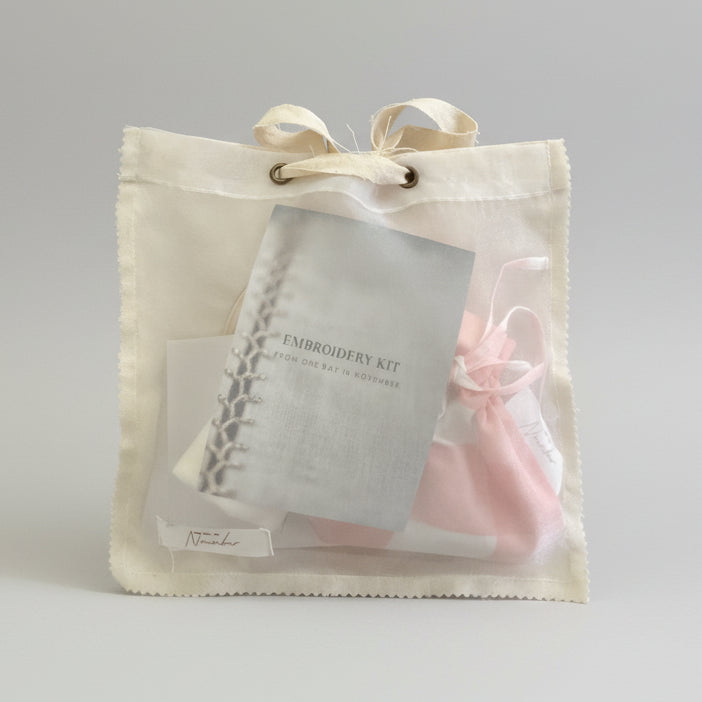 Kit de broderie pois